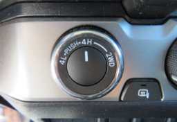 2020 Toyota Tacoma 4WD - Image 47