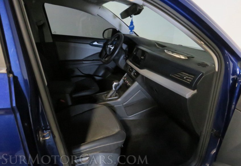 2023 Volkswagen Taos - Image 25