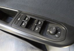 2023 Volkswagen Taos - Image 41