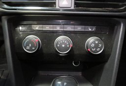 2023 Volkswagen Taos - Image 33