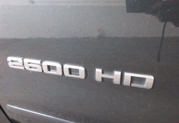 2019 GMC Sierra 2500HD - Image 19