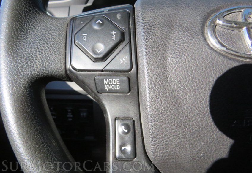 2021 Toyota Tundra - Image 29