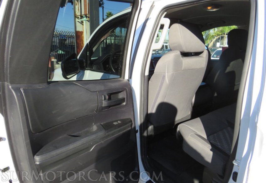 2021 Toyota Tundra - Image 18