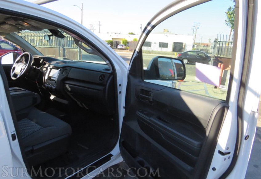 2021 Toyota Tundra - Image 17