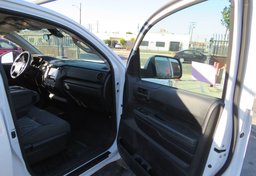 2021 Toyota Tundra - Image 17