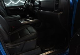 2022 Chevrolet Silverado 1500 - Image 38