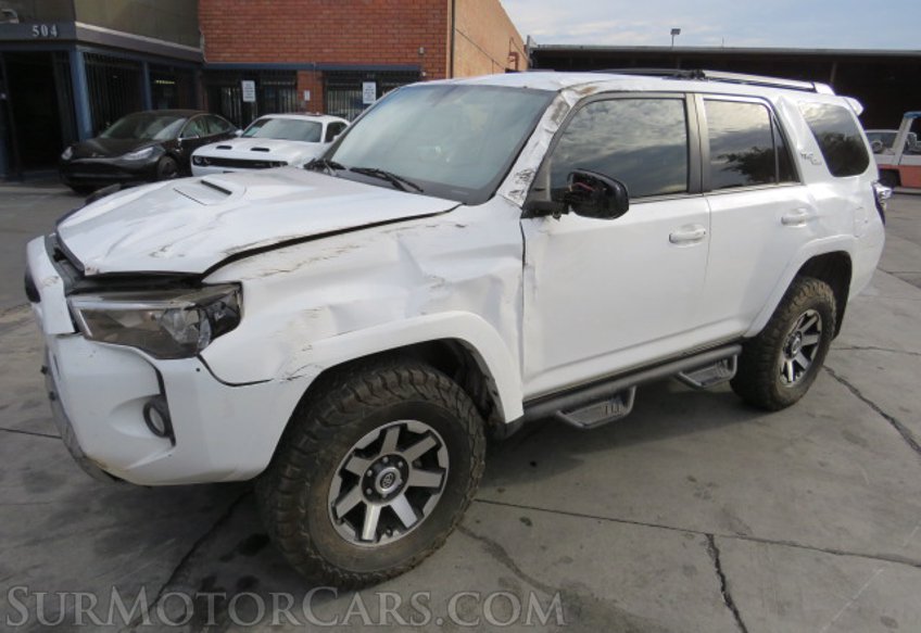 2019 Toyota 4Runner - Image 2