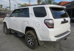 2019 Toyota 4Runner - Image 9