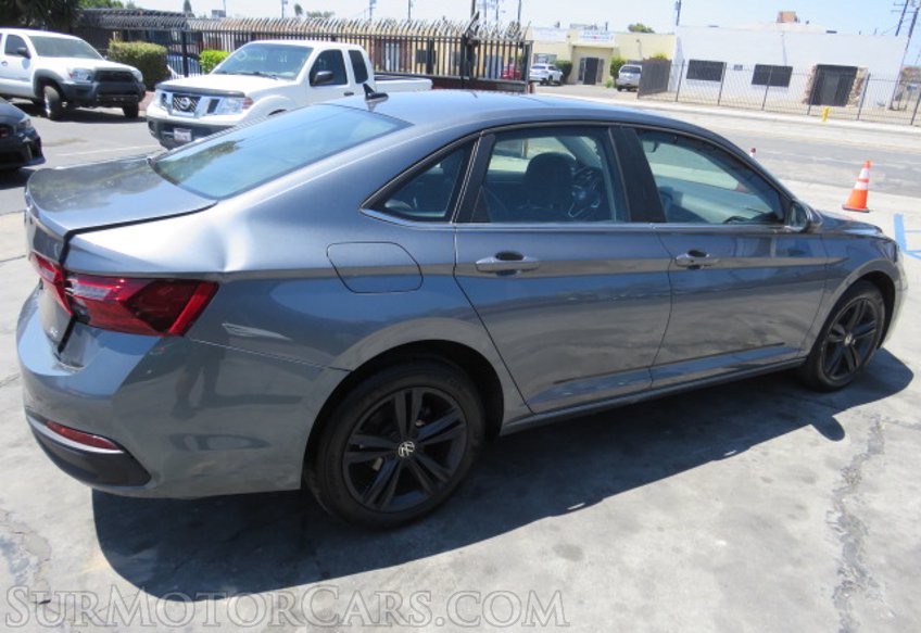 2022 Volkswagen Jetta - Image 7