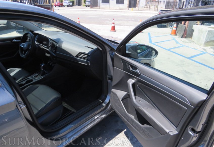 2022 Volkswagen Jetta - Image 22