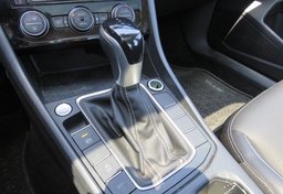 2022 Volkswagen Jetta - Image 43