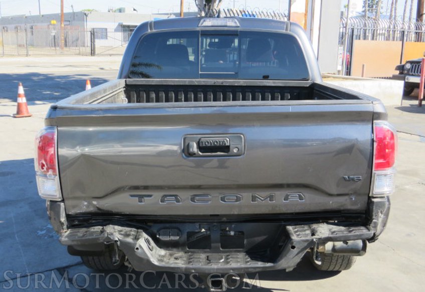 2020 Toyota Tacoma - Image 13