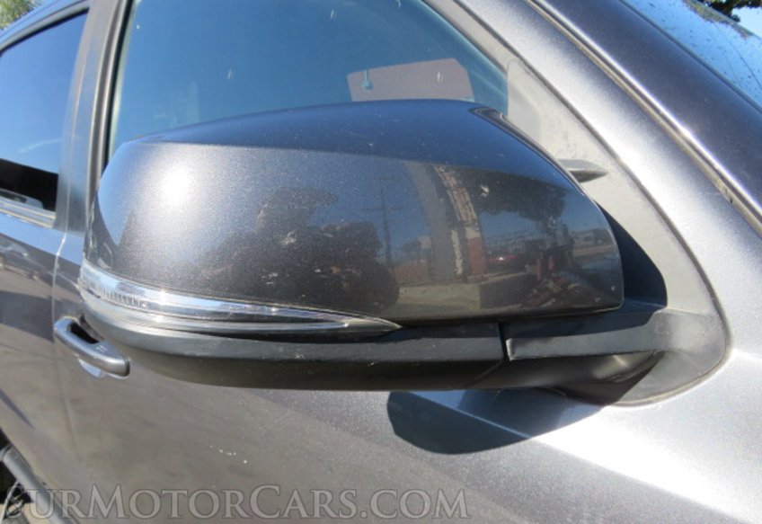 2020 Toyota Tacoma - Image 17