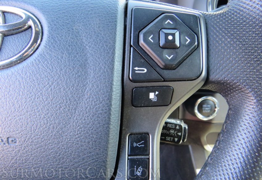 2020 Toyota Tacoma - Image 35