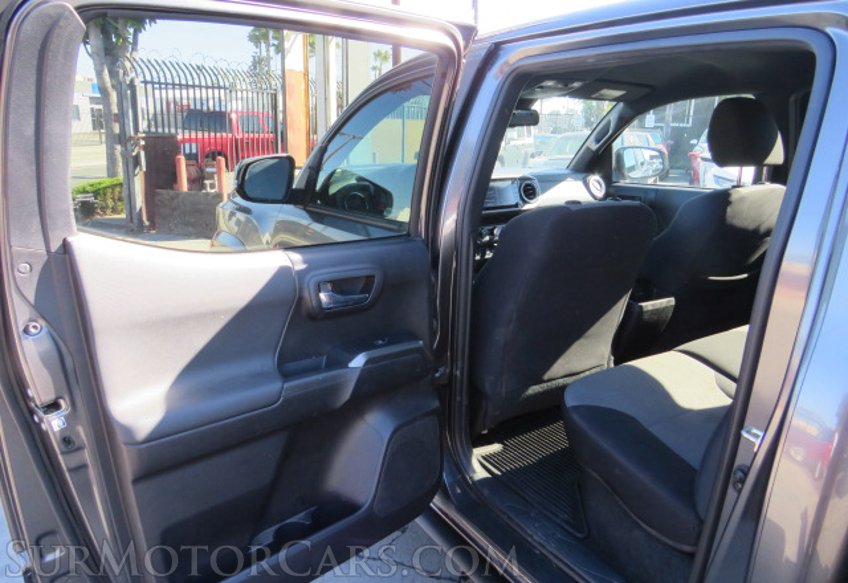 2020 Toyota Tacoma - Image 23