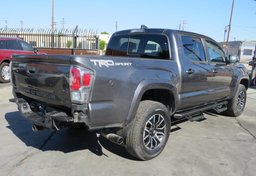 2020 Toyota Tacoma - Image 8