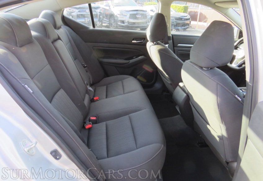 2021 Nissan Altima - Image 29