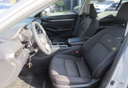 2021 Nissan Altima - Image 27