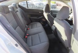 2021 Nissan Altima - Image 29