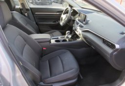 2021 Nissan Altima - Image 26