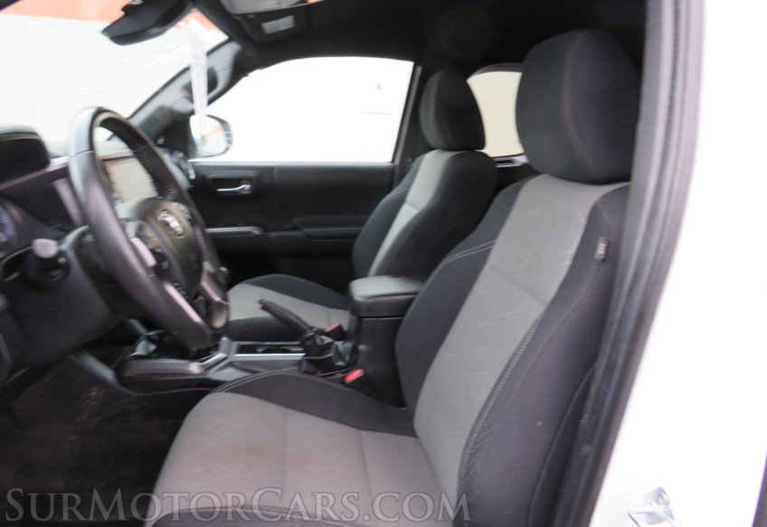 2022 Toyota Tacoma 4WD - Image 32