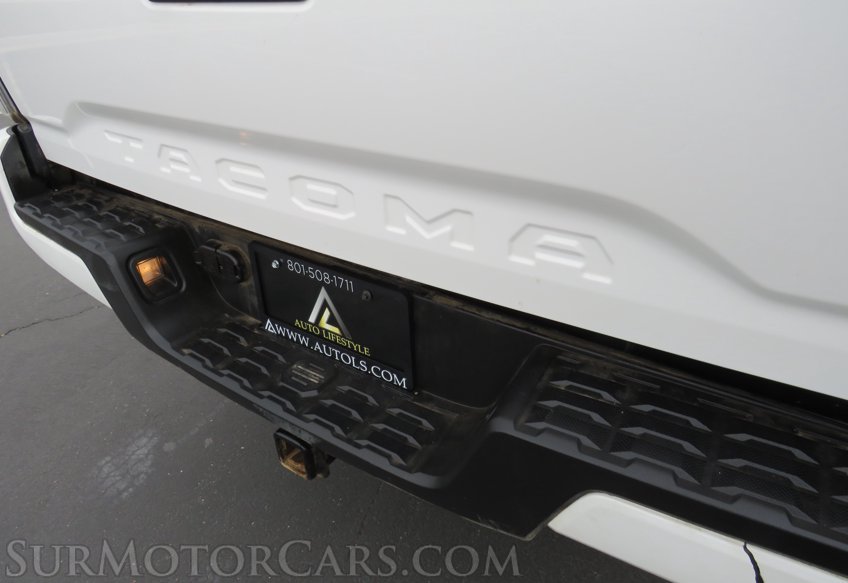 2022 Toyota Tacoma 4WD - Image 31