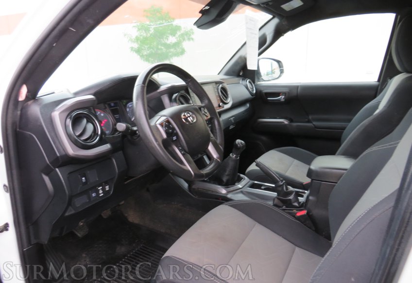 2022 Toyota Tacoma 4WD - Image 33