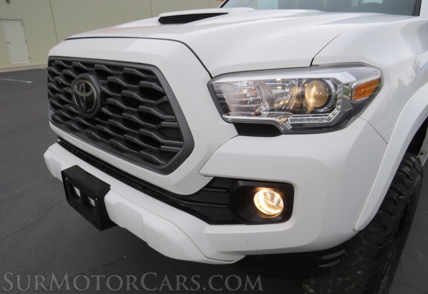 2022 Toyota Tacoma 4WD - Image 27