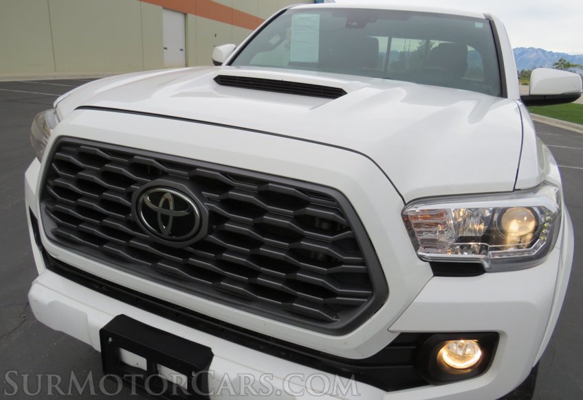 2022 Toyota Tacoma 4WD - Image 24