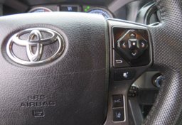 2022 Toyota Tacoma 4WD - Image 40