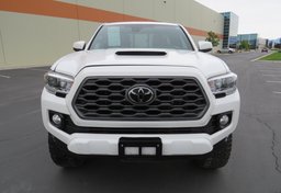 2022 Toyota Tacoma 4WD - Image 12