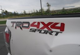 2022 Toyota Tacoma 4WD - Image 30