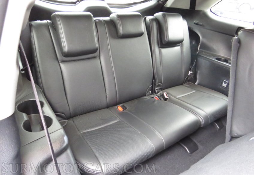 2019 Toyota Highlander - Image 31