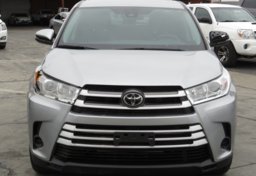 2019 Toyota Highlander - Image 9