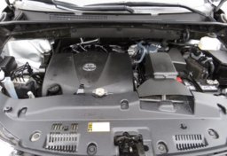 2019 Toyota Highlander - Image 50