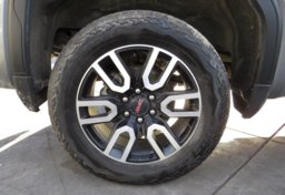 2020 GMC Sierra 1500 - Image 22