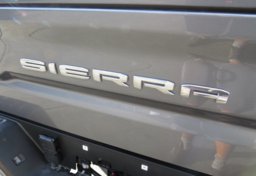2020 GMC Sierra 1500 - Image 17