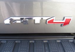 2020 GMC Sierra 1500 - Image 18