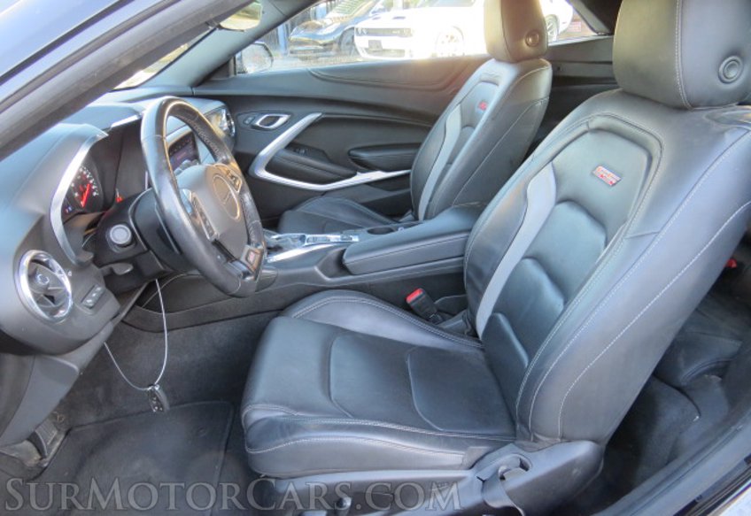 2020 Chevrolet Camaro - Image 23