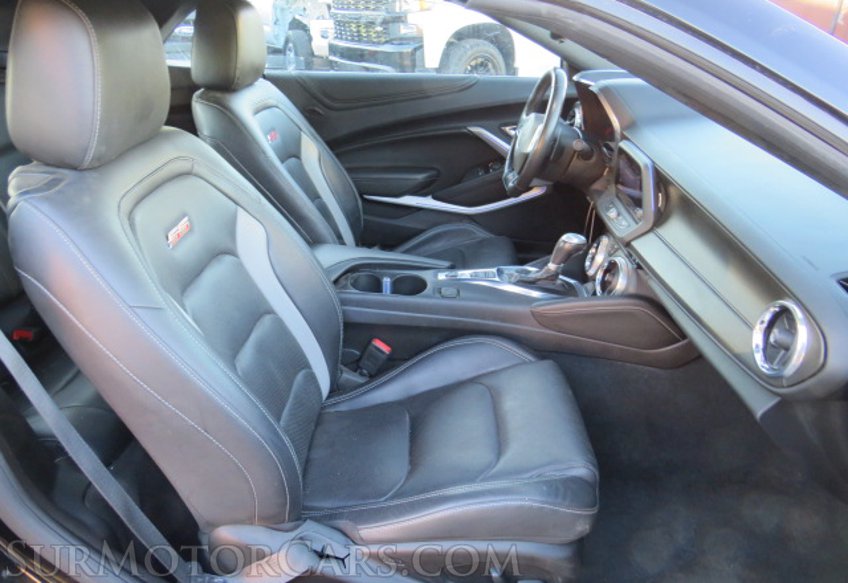 2020 Chevrolet Camaro - Image 22