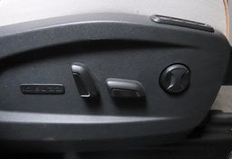 2025 Volkswagen ID. Buzz 1st Edition 4Motion - Image 47