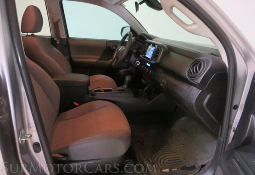 2021 Toyota Tacoma - Image 24