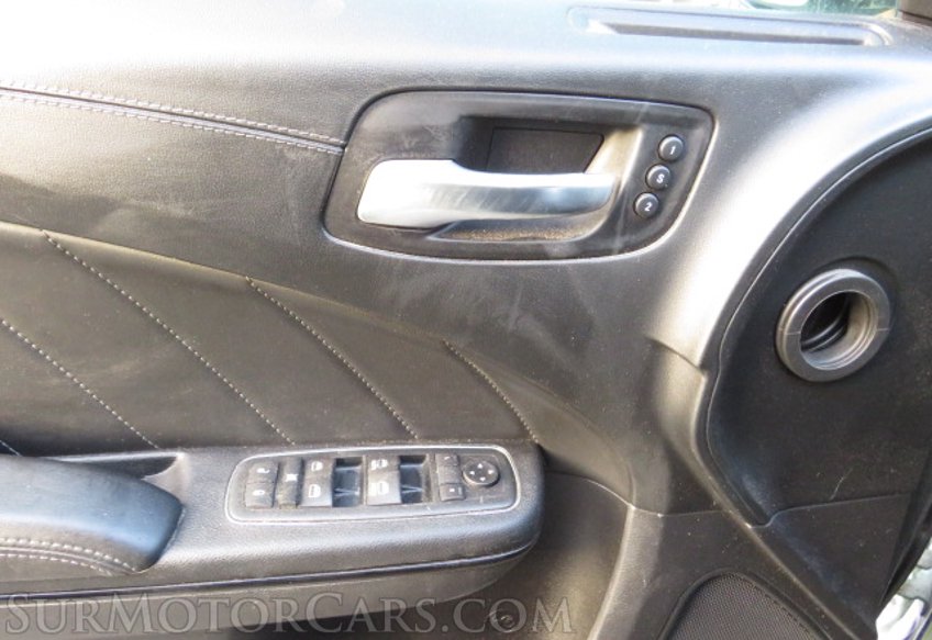 2019 Dodge Charger - Image 32