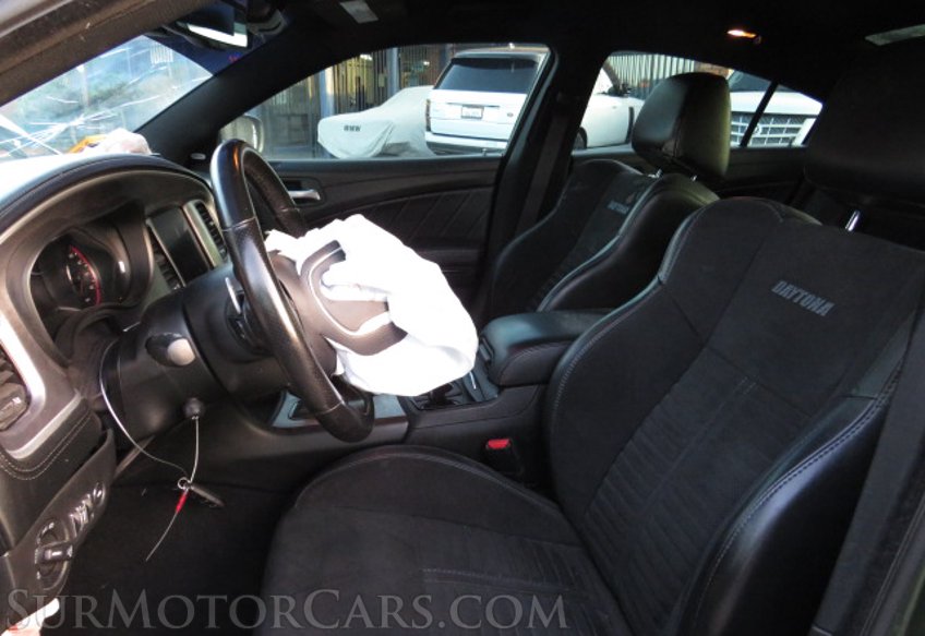 2019 Dodge Charger - Image 26