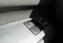 2016 Nissan NVP - Image 44