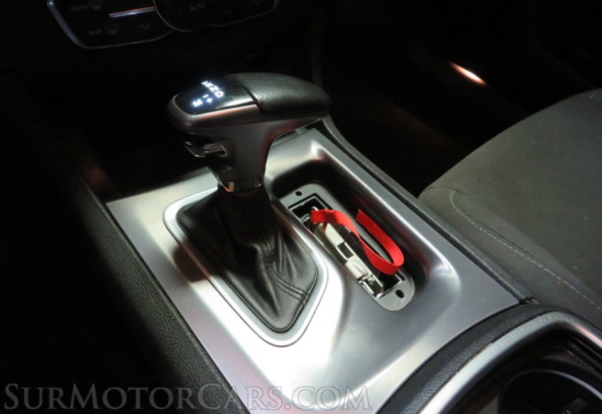 2020 Dodge Charger - Image 38