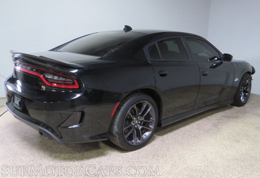 2020 Dodge Charger - Image 9