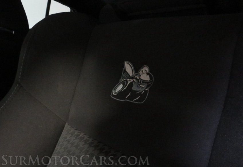 2020 Dodge Charger - Image 31