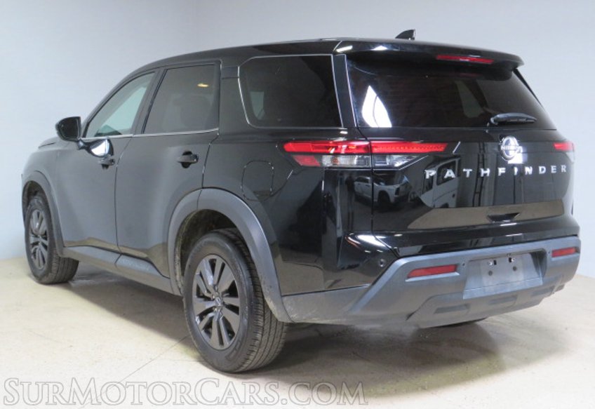 2022 Nissan Pathfinder - Image 8