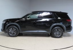 2022 Nissan Pathfinder - Image 12